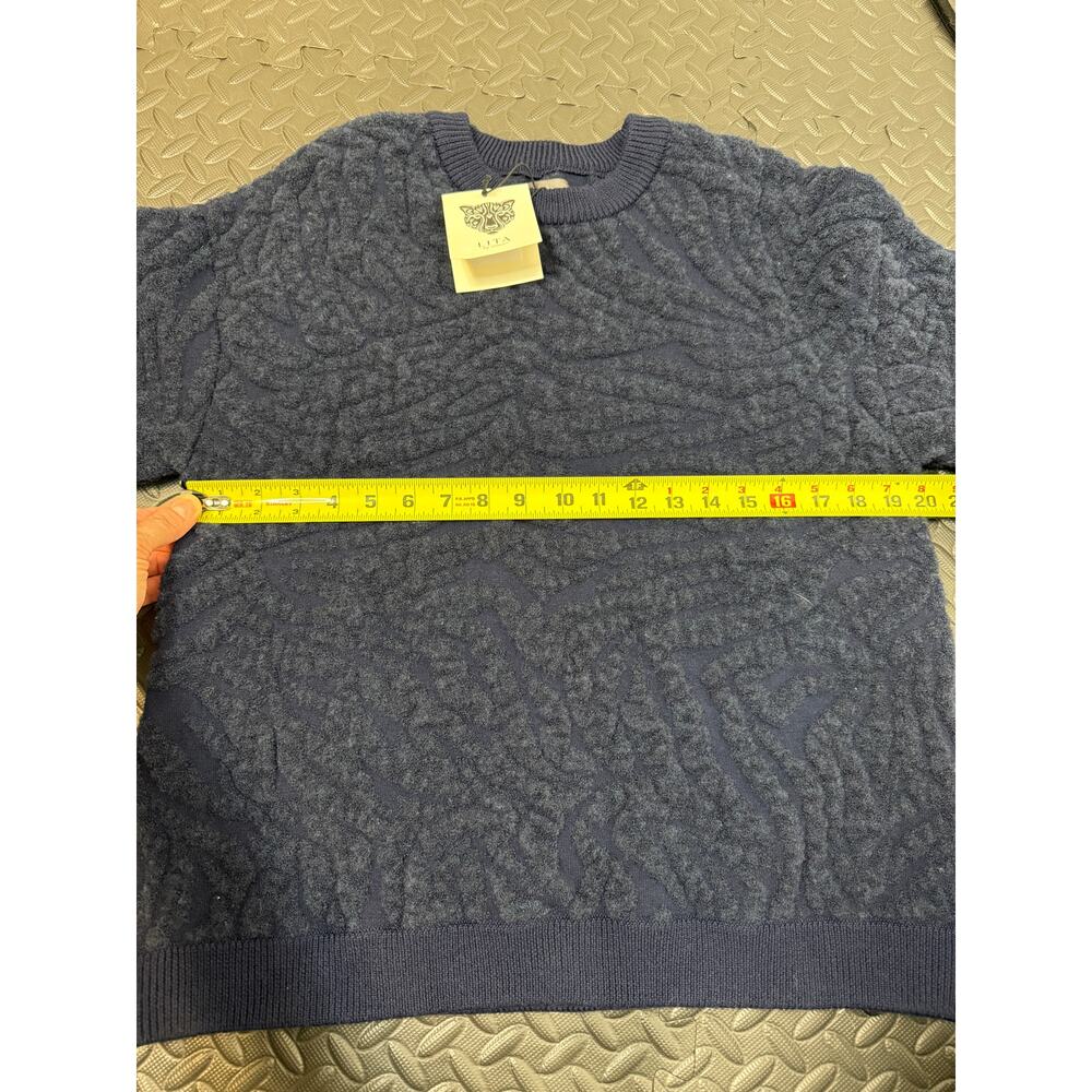 LITA by Ciara Navy Blue Tiger Jacquard Sweater NWT Textured Animal Knit Pullover - Picture 7 of 9